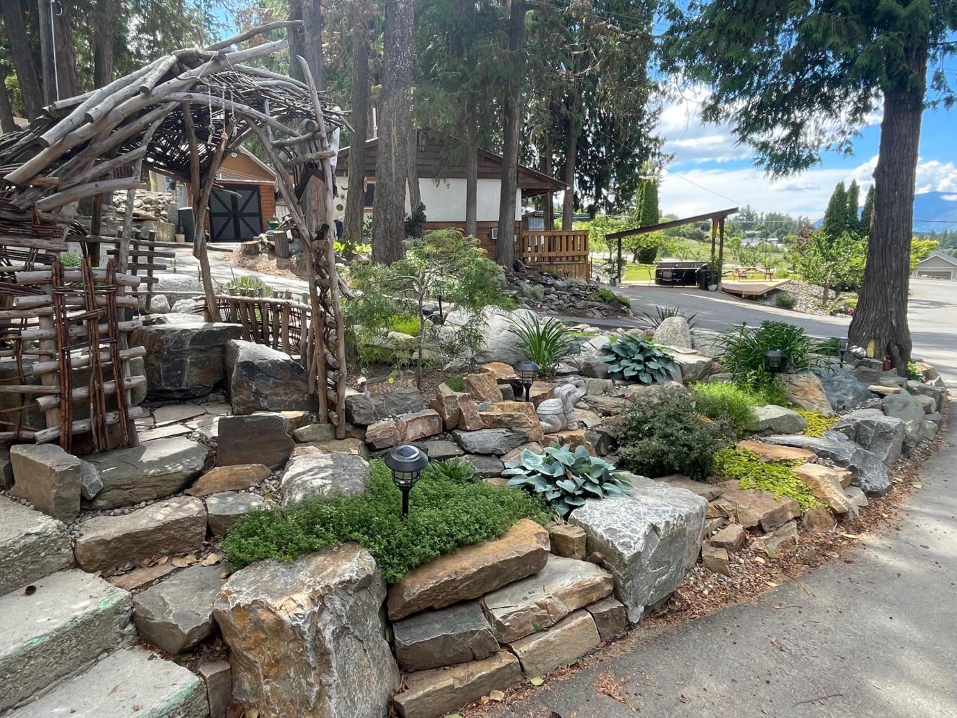 The Valley View Cabins And Event Center Creston Exterior photo