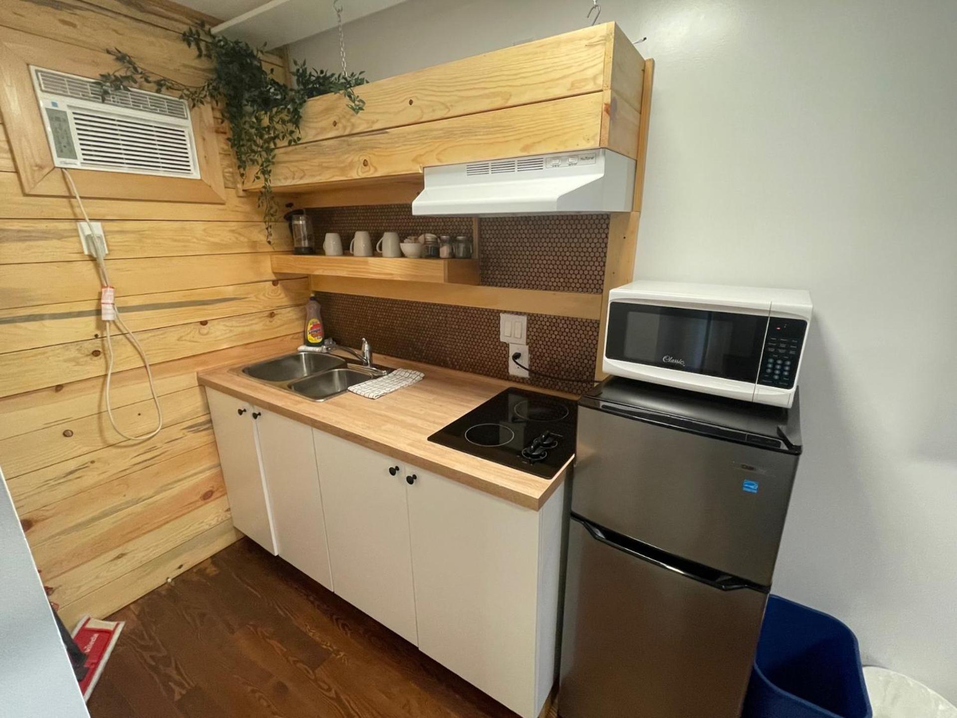 The Valley View Cabins And Event Center Creston Exterior photo